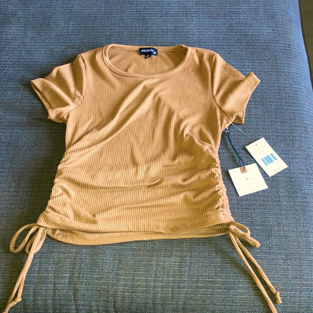 Cute Bronze-Ish Crop top